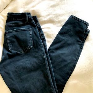 Good American Good Leg Skinny